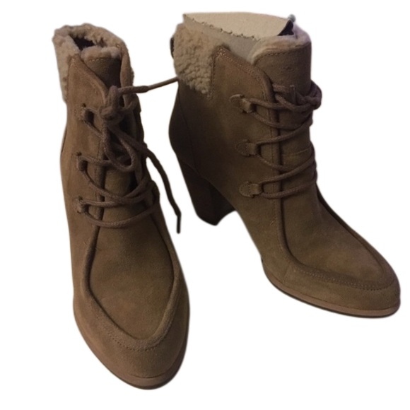 UGG Analise Boot NWT - Picture 1 of 7
